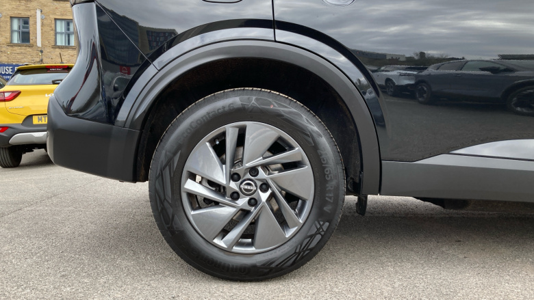 Nissan Qashqai 1.3 DiG-T MH 158 Acenta Premium 5dr Xtronic Petrol Hatchback